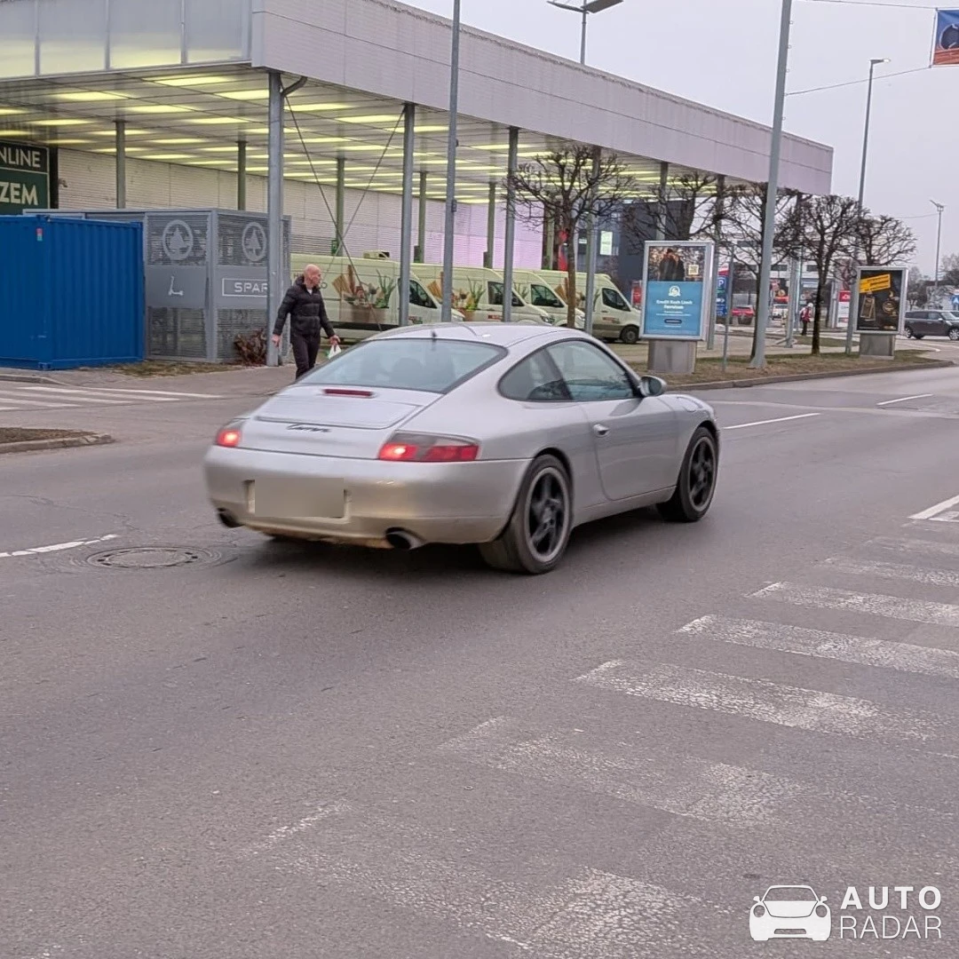 Porsche 996 Carrera spotted in Ljubljana, Slovenia