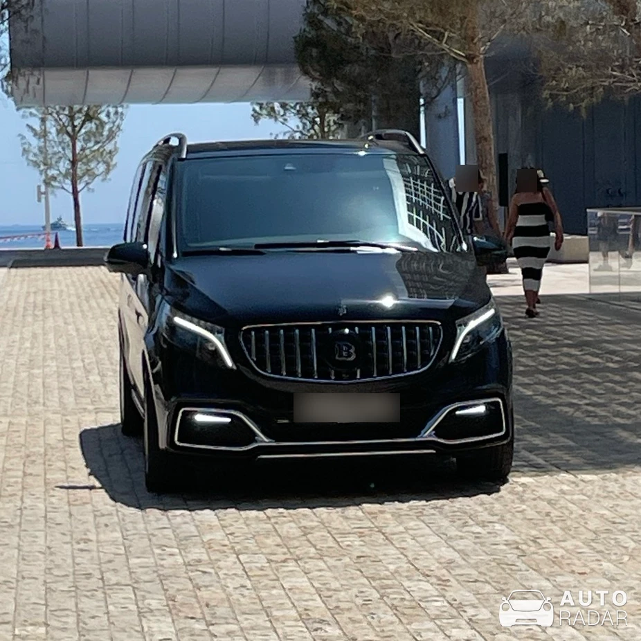 Mercedes-Benz V-Class spotted in Monaco