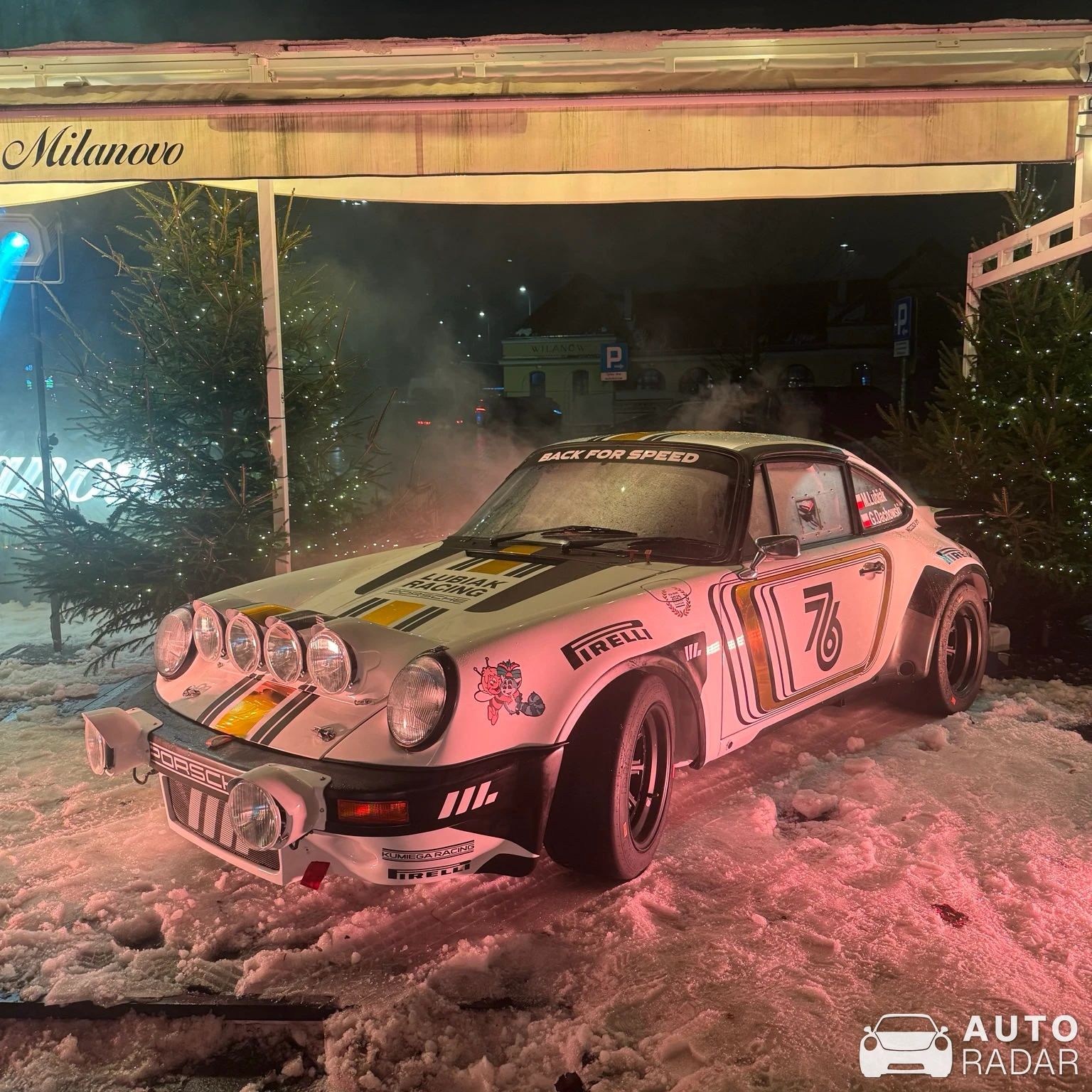 Porsche 911 Safari spotted in Warszawa
