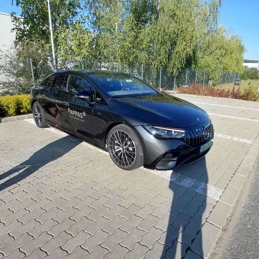 Mercedes-Benz EQS 43
