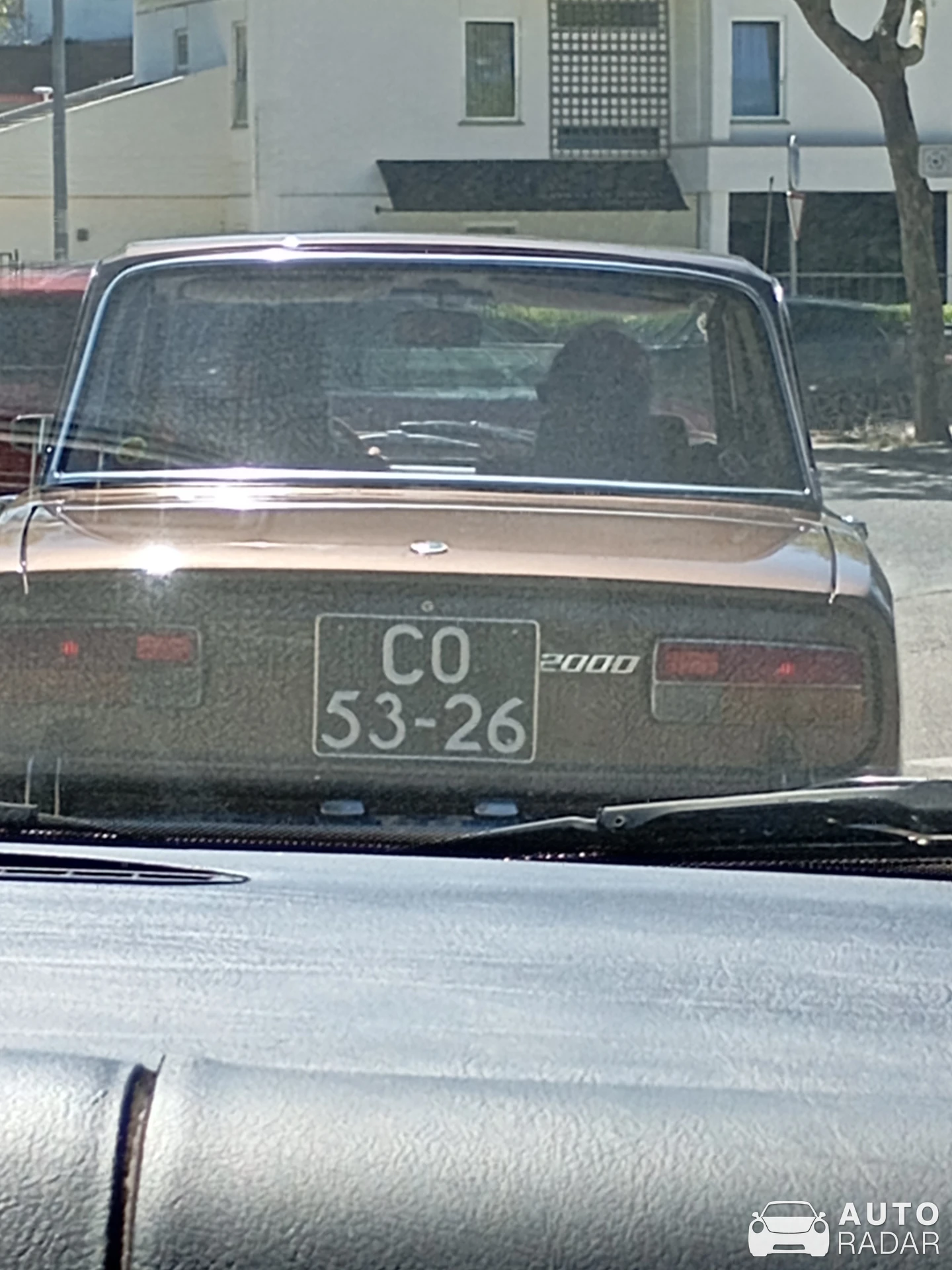 Alfa Romeo 2000 Berlina spotted in Lisboa