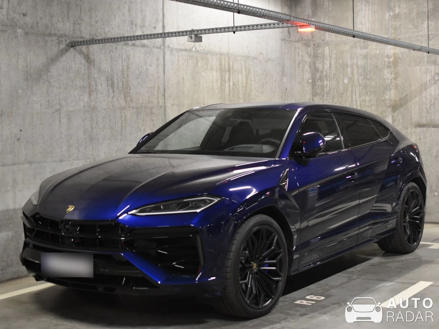 Lamborghini Urus SE spotted in Limerick