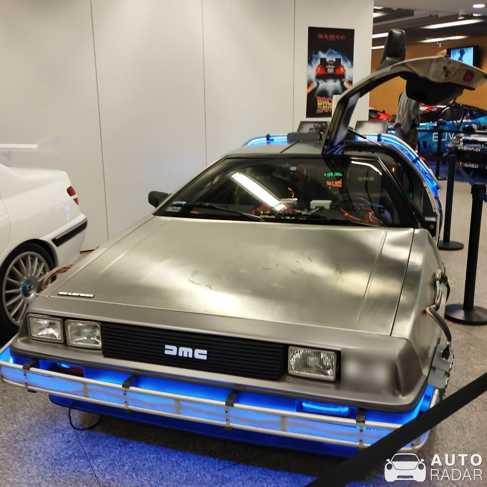DeLorean DMC-12 spotted in Warszawa, Poland