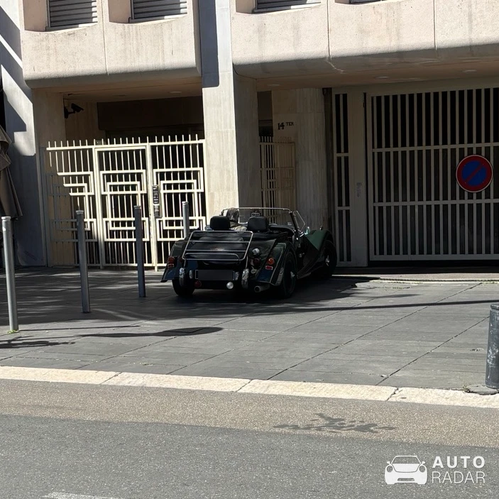 Morgan Plus 4 SLR spotted in Nice
