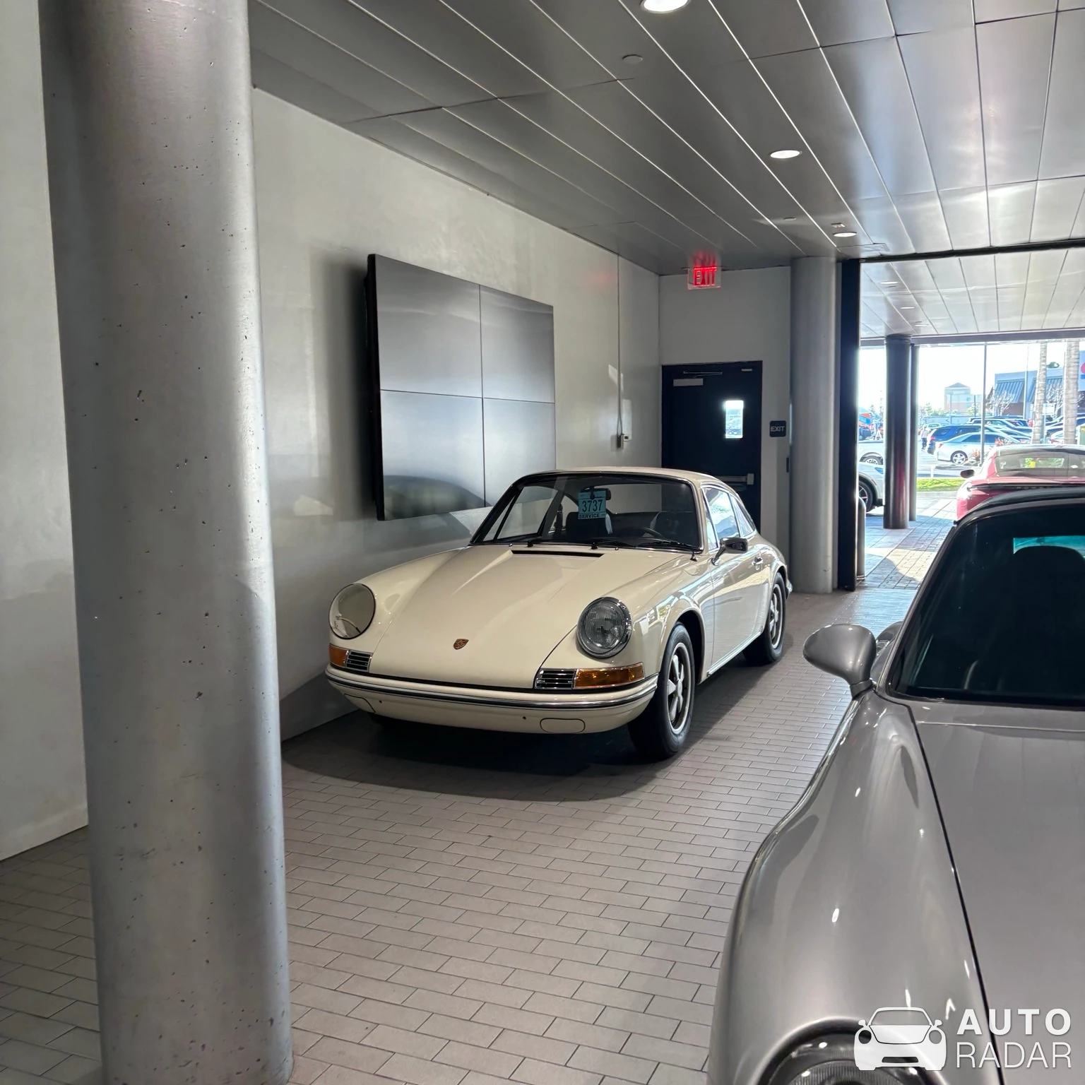 Porsche 911 spotted in Hawthorne, United States