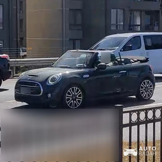 Mini F67 Cooper Convertible spotted in Concepción