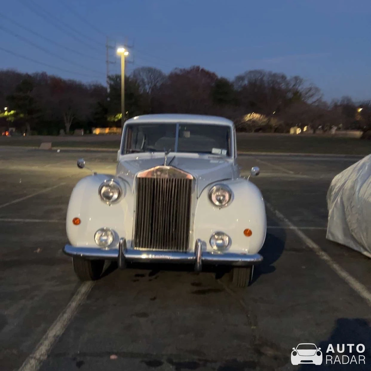 Rolls-Royce Silver Shadow spotted in Queens, United States