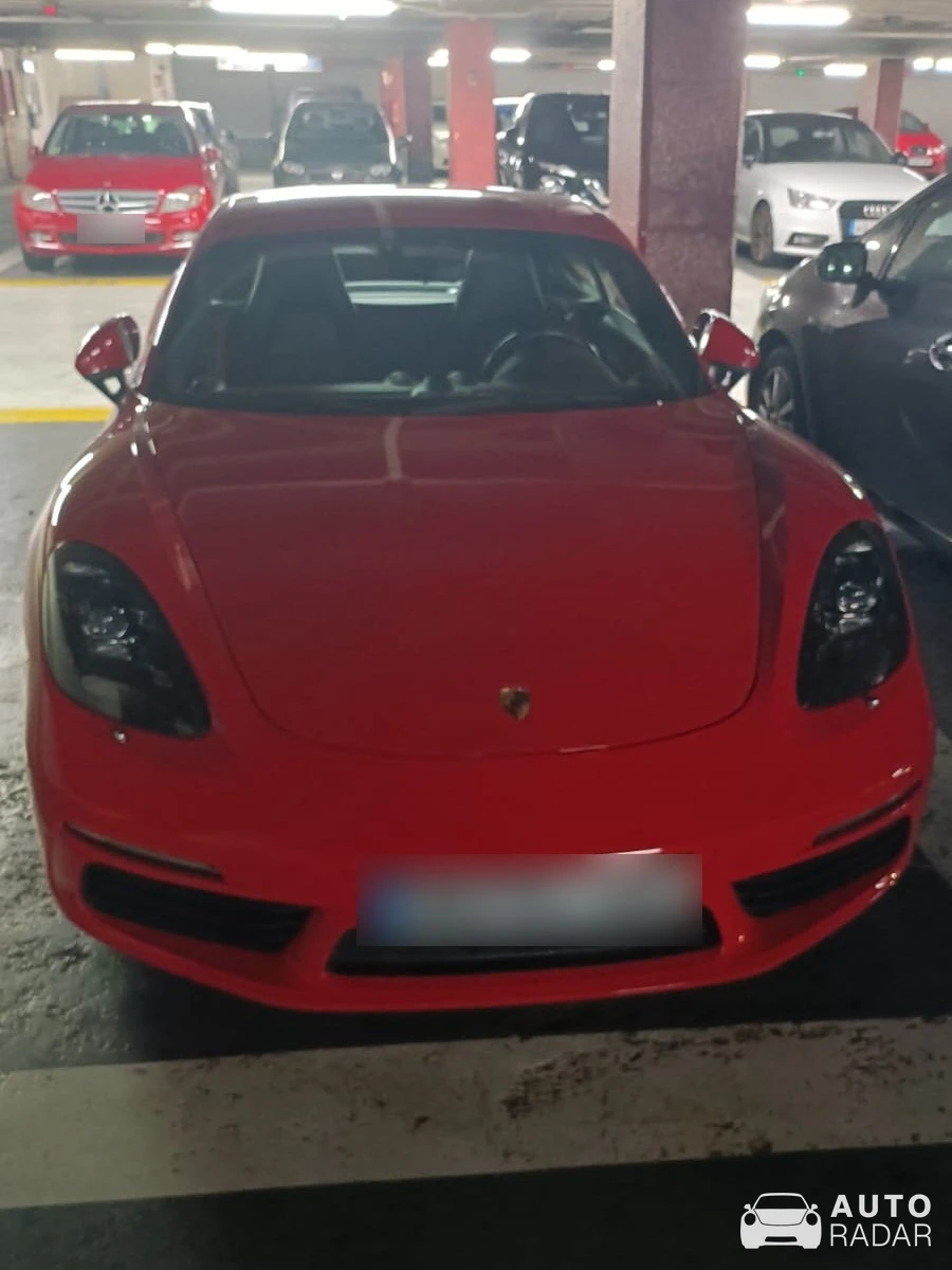 Porsche 718 Cayman spotted in Santiago de Compostela, España