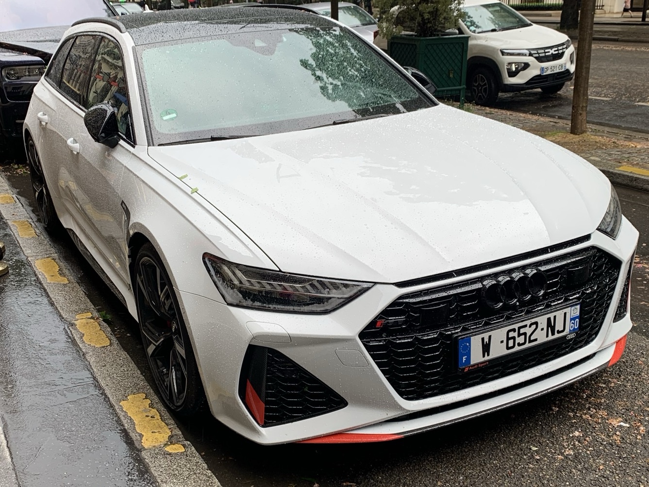 Audi APR RS6 Avant C8