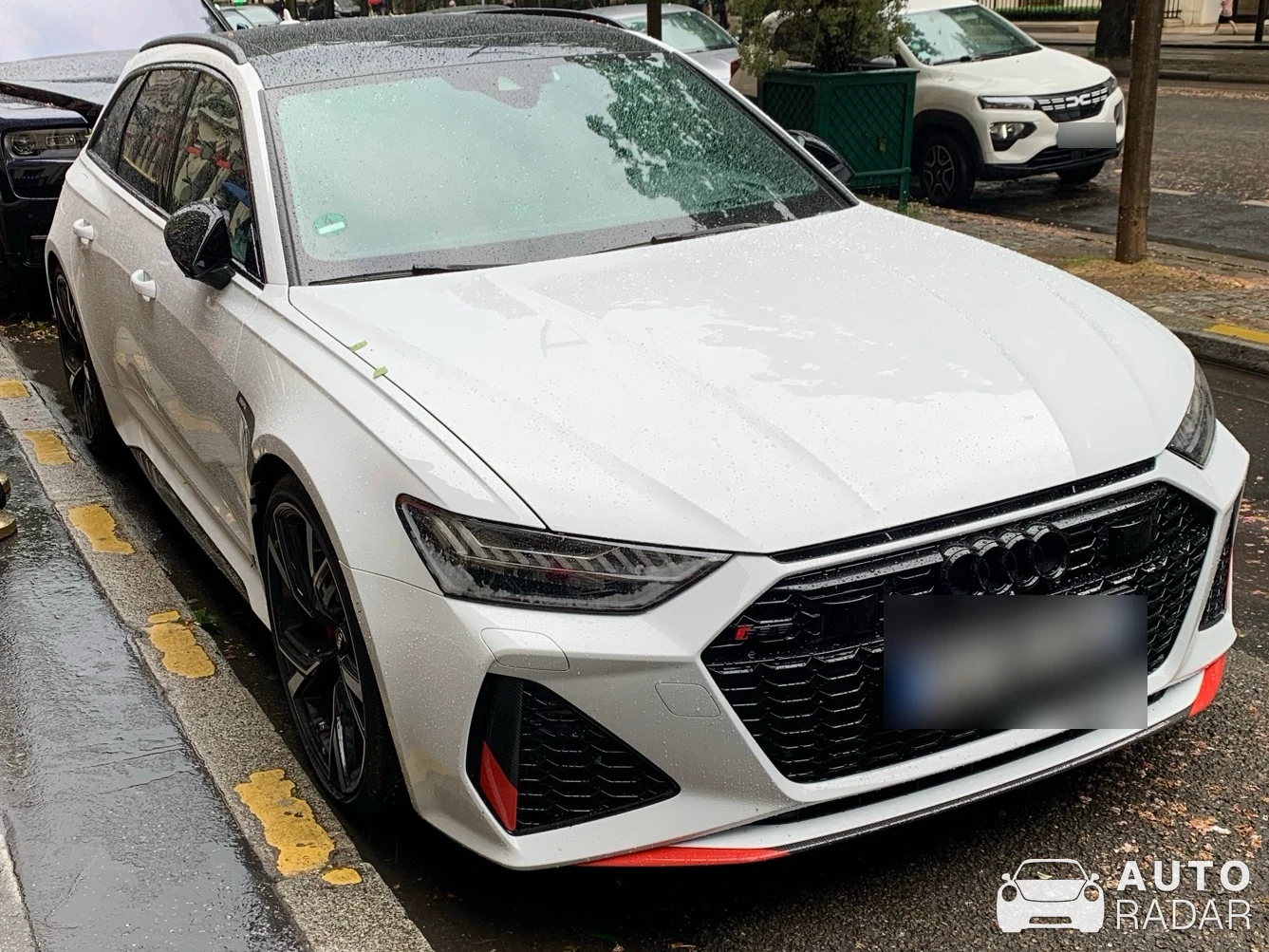 Audi APR RS6 Avant C8 spotted in Paris, France