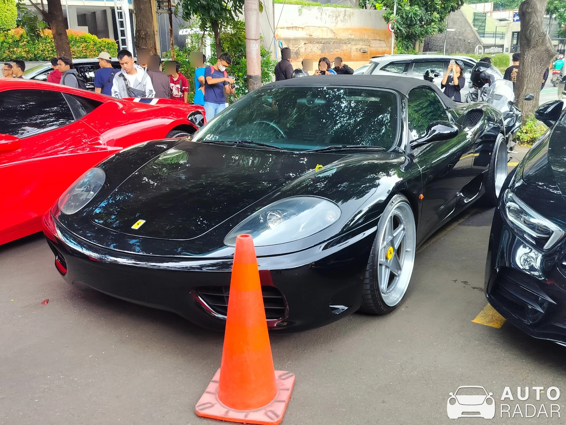 Ferrari 360 Spider spotted in Kota Jakarta Selatan, Indonesia