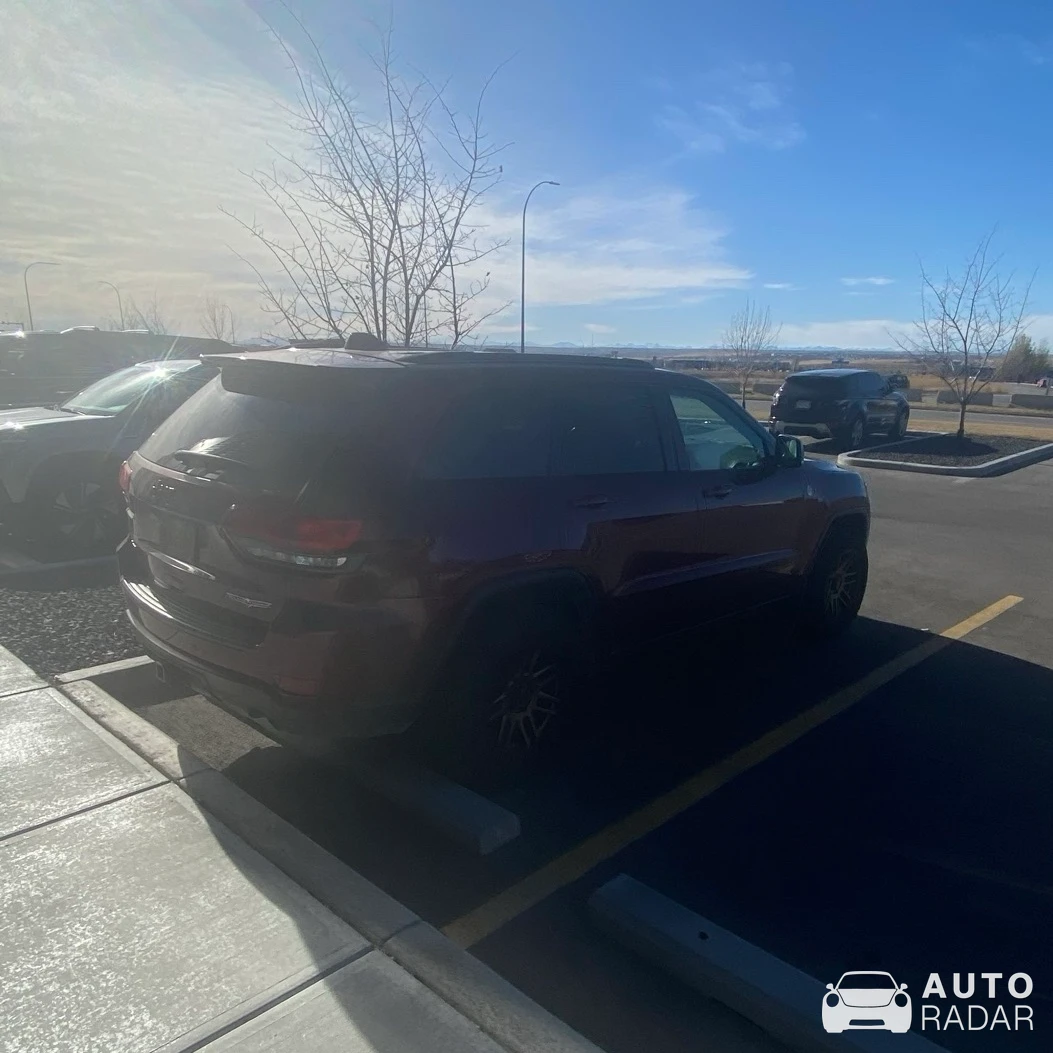 Jeep Grand Cherokee Trailhawk spotted