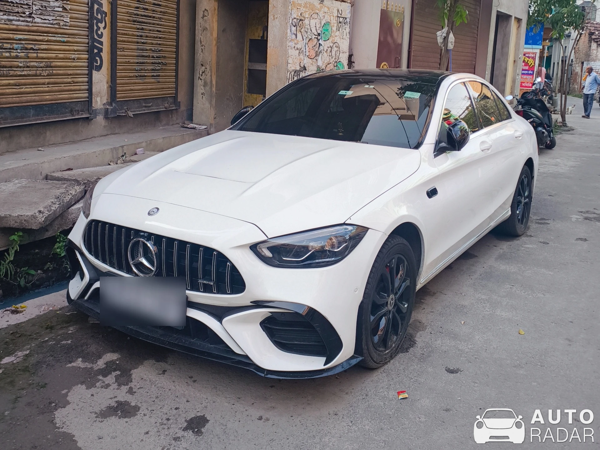 Mercedes-AMG C 63 S W206 spotted in Kolkata
