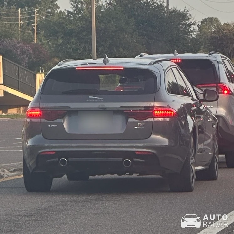 Jaguar XF Sportbrake 2021 spotted in Lake Mary