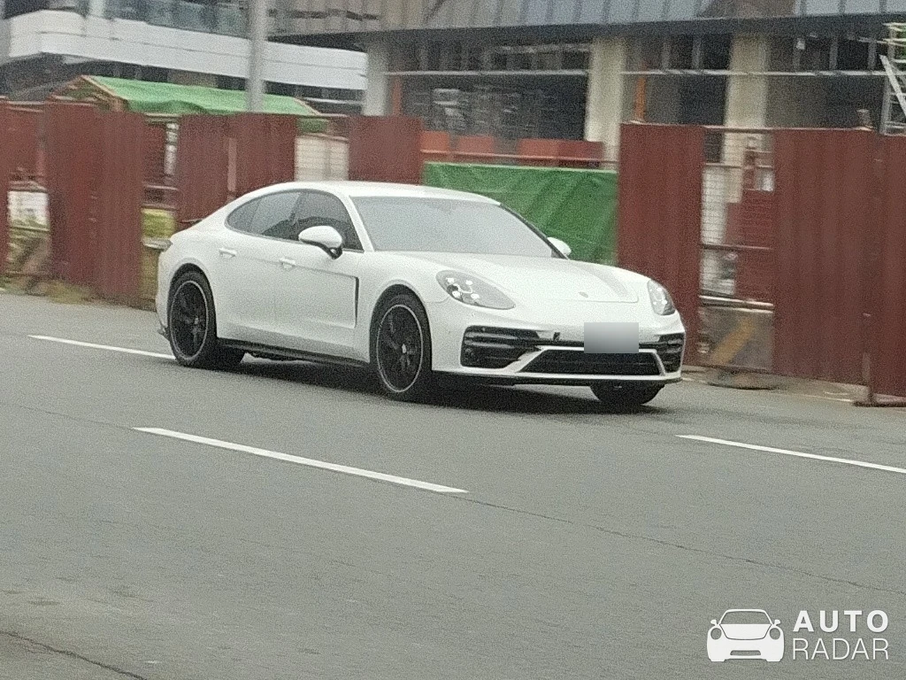 Porsche 971 Panamera spotted in Parañaque, Philippines
