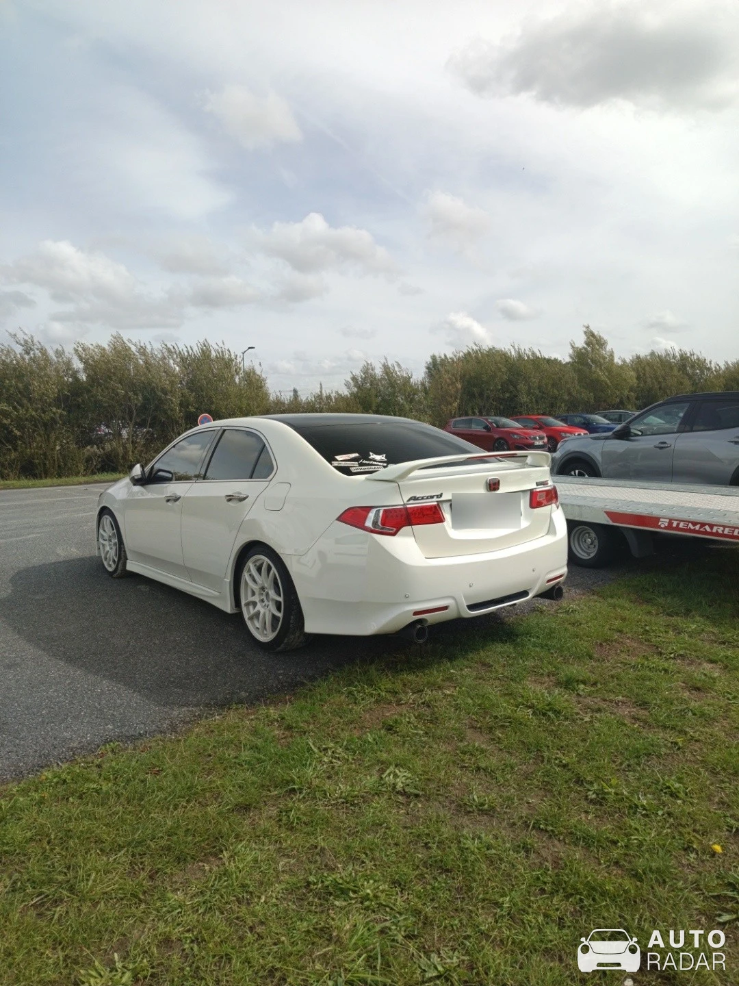 Honda Accord LX spotted in Saint-Georges-sur-l'Aa