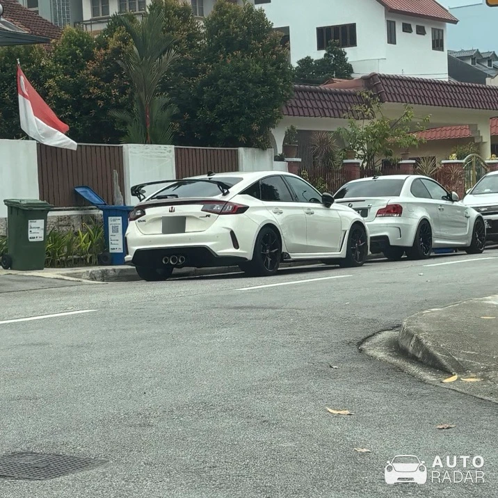 Honda Civic Type-R 2024 spotted in Singapore