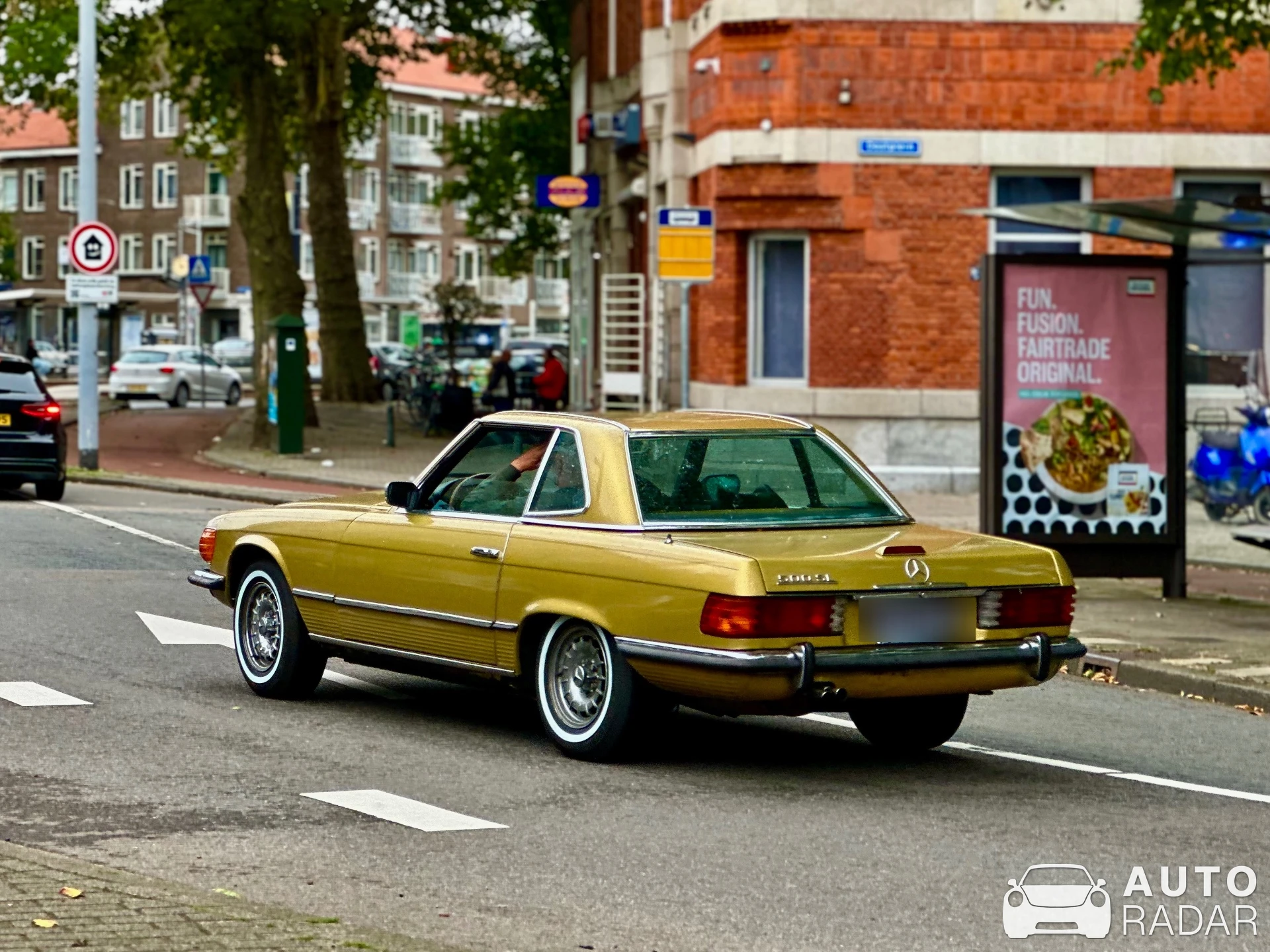 Mercedes-Benz 500 SL spotted in Rotterdam, Netherlands