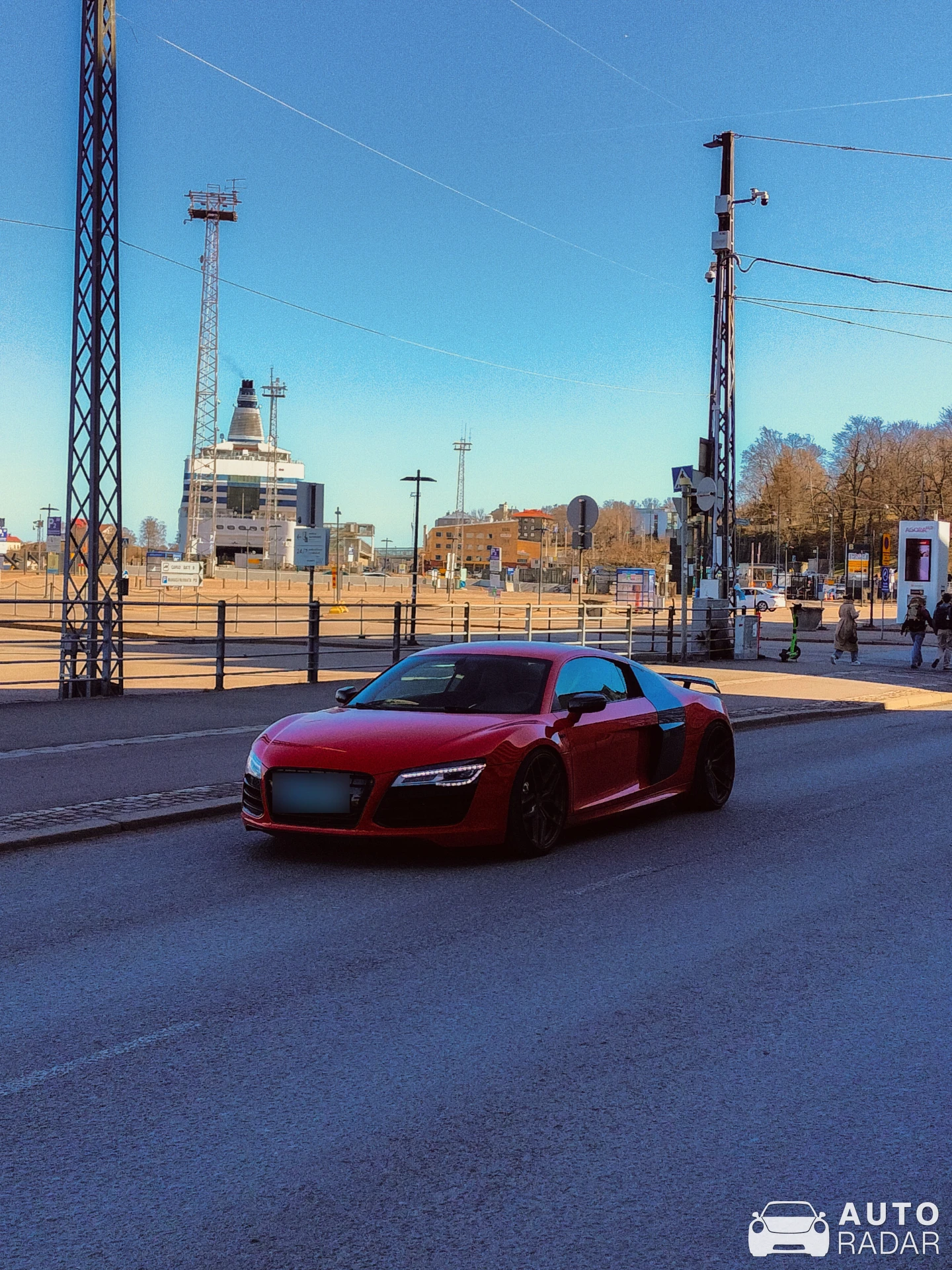 Audi R8 V10 2013 spotted in Helsinki