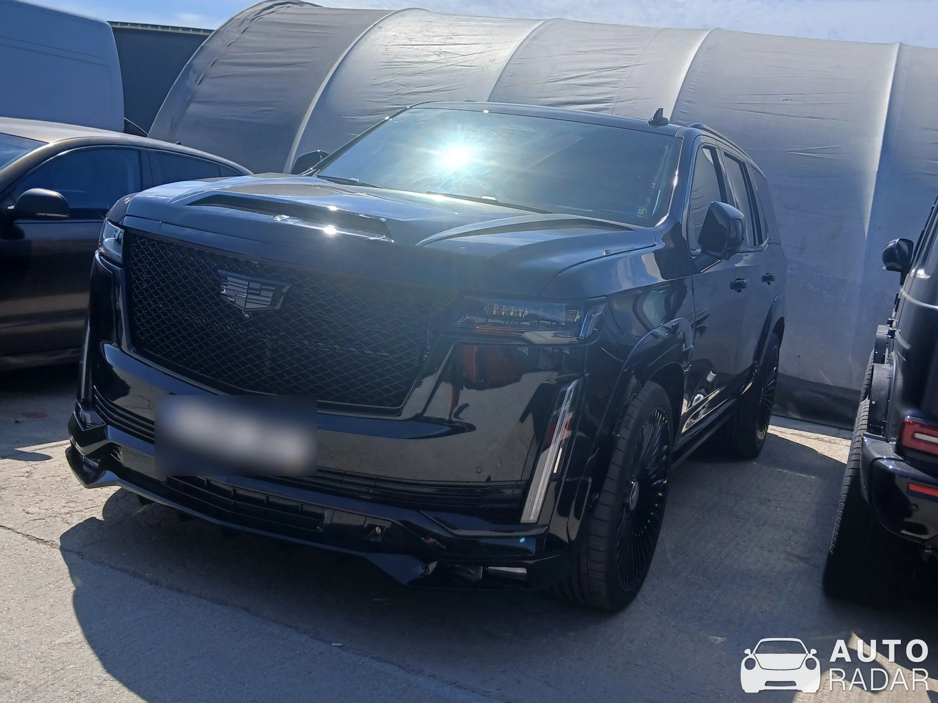 Cadillac Escalade-V ESV spotted in Bucharest