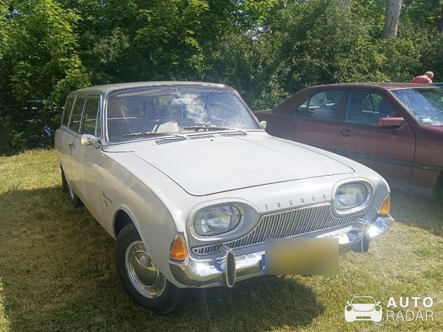 Ford Taurus GXL spotted in Łódź