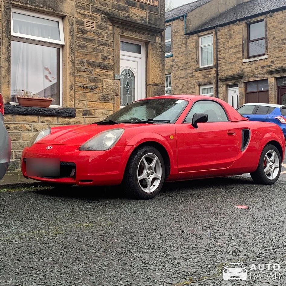 Toyota MR2 Mk.3 spotted in Lancashire, United Kingdom