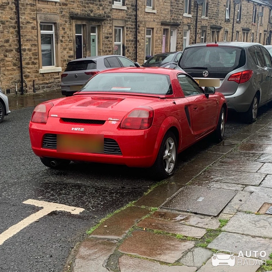 Toyota MR2 Mk.3 spotted