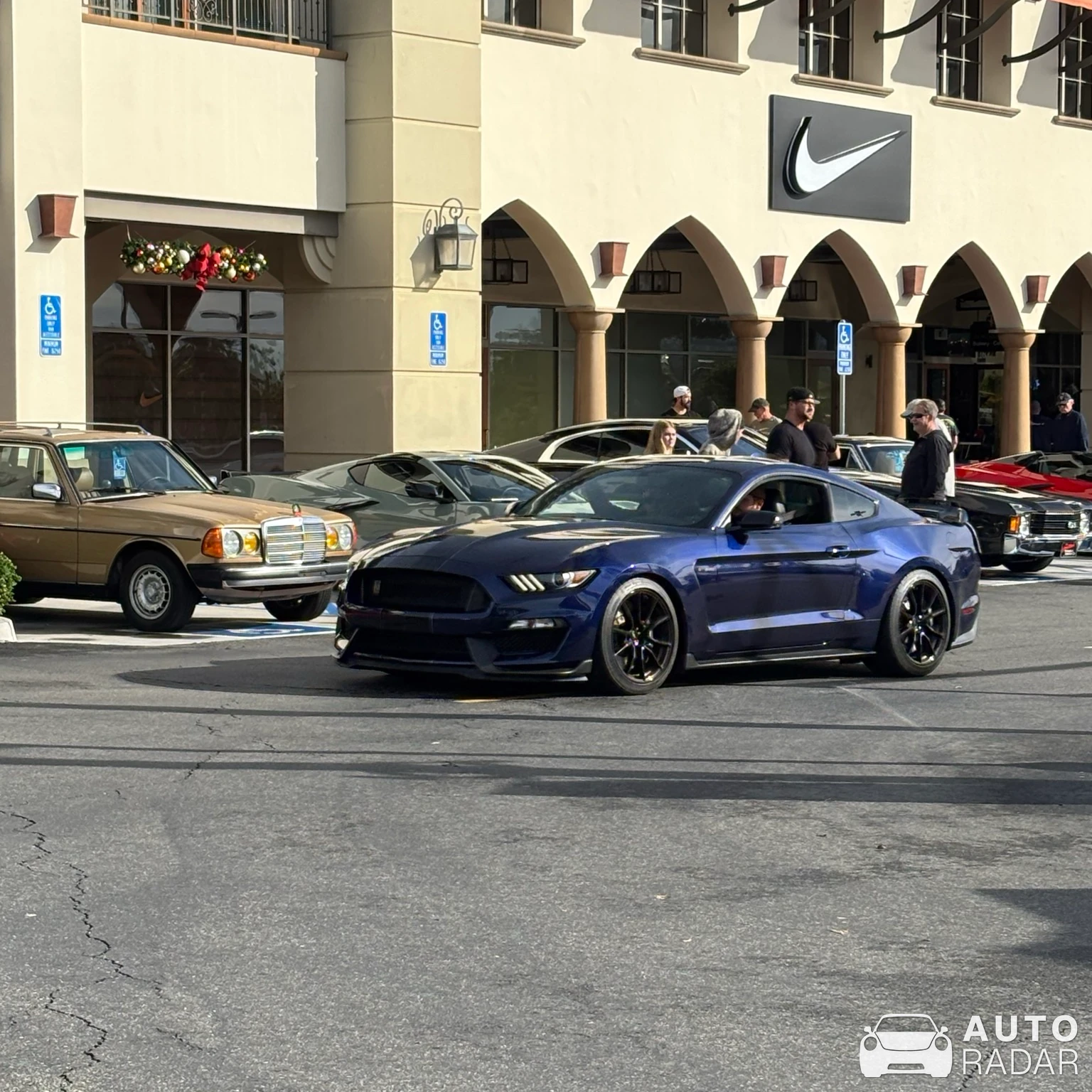 Ford Mustang Shelby GT350 spotted in San Clemente, United States