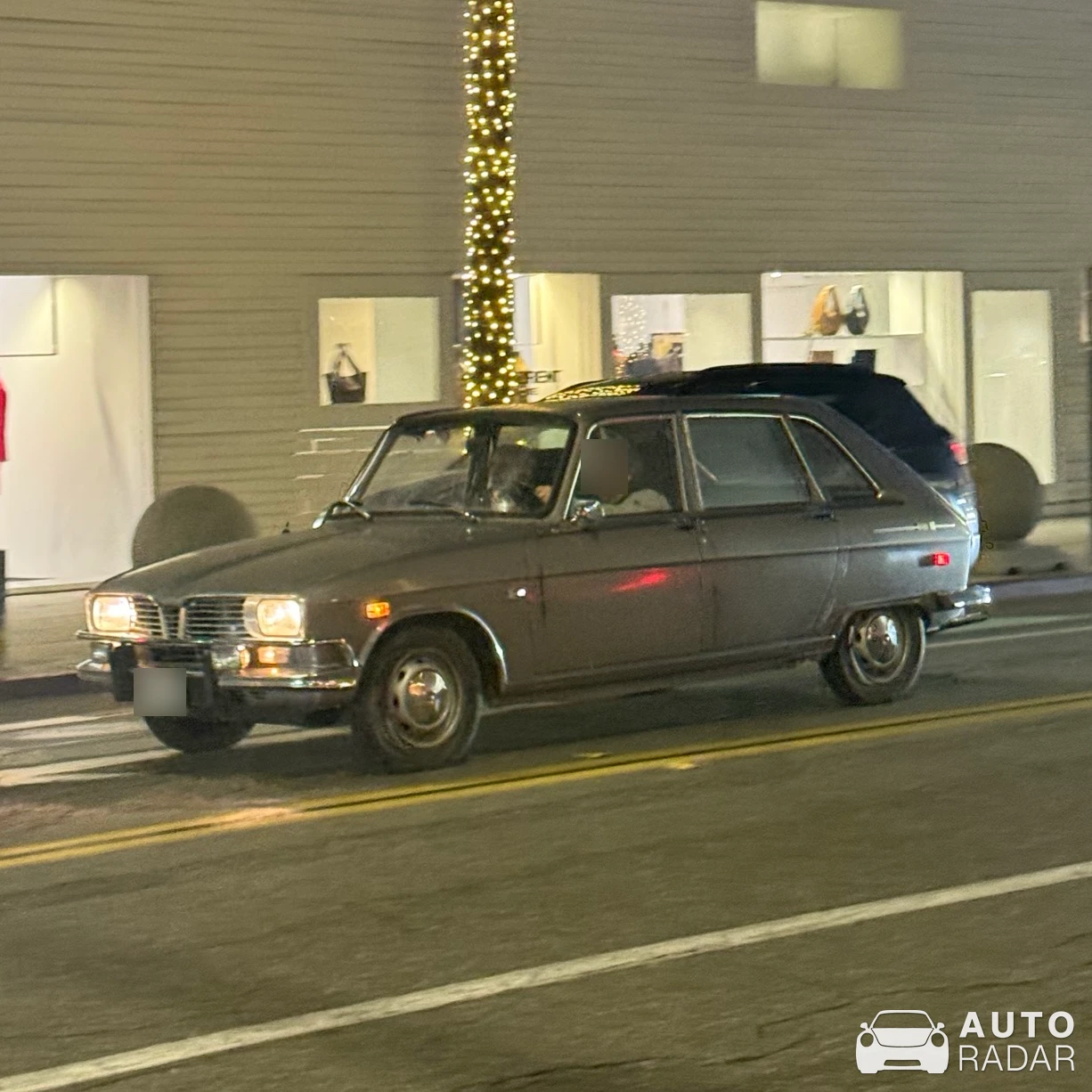 Renault 16 spotted in Beverly Hills, United States