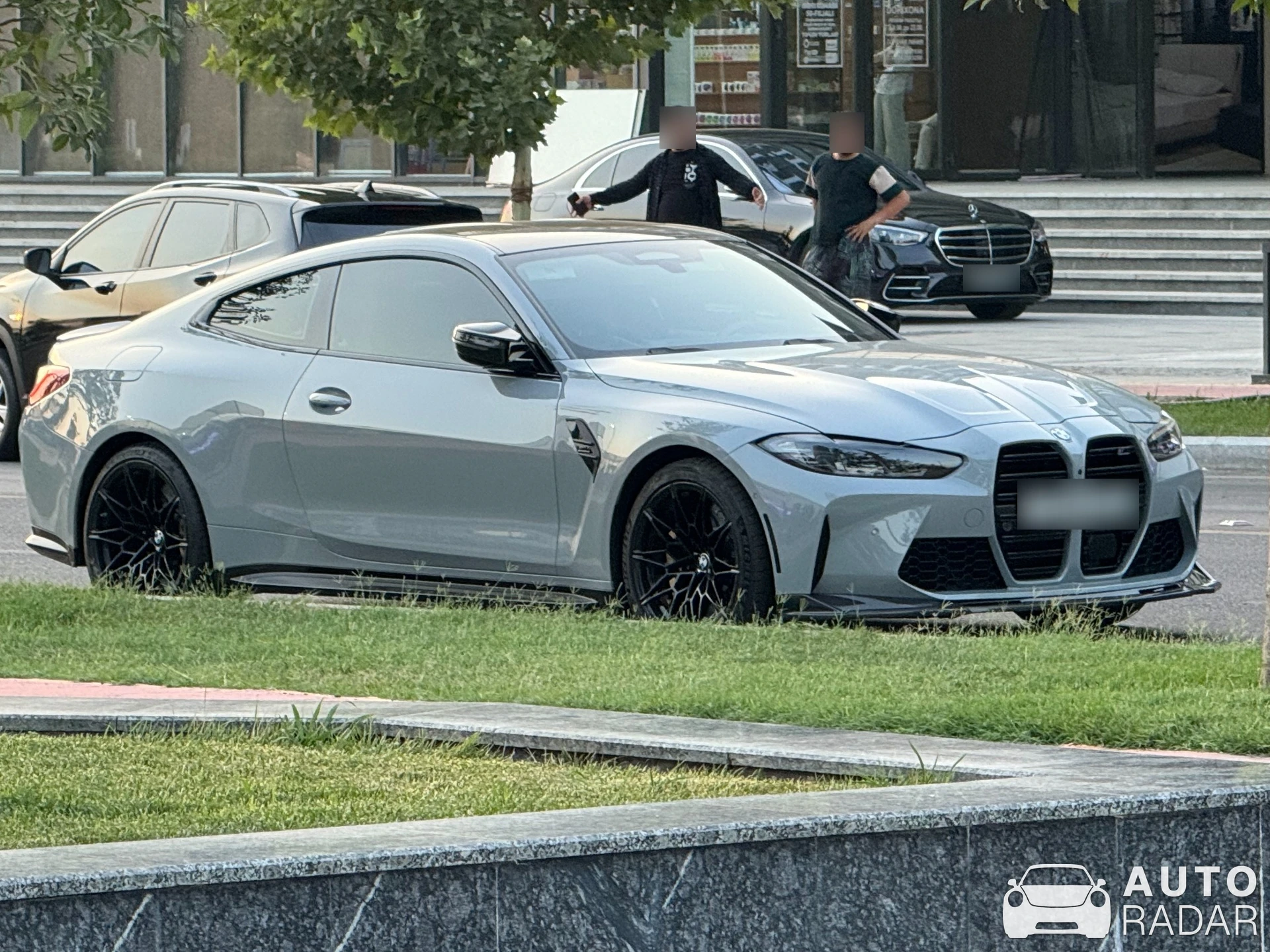 BMW M4 G82 Coupé Competition spotted in Tashkent