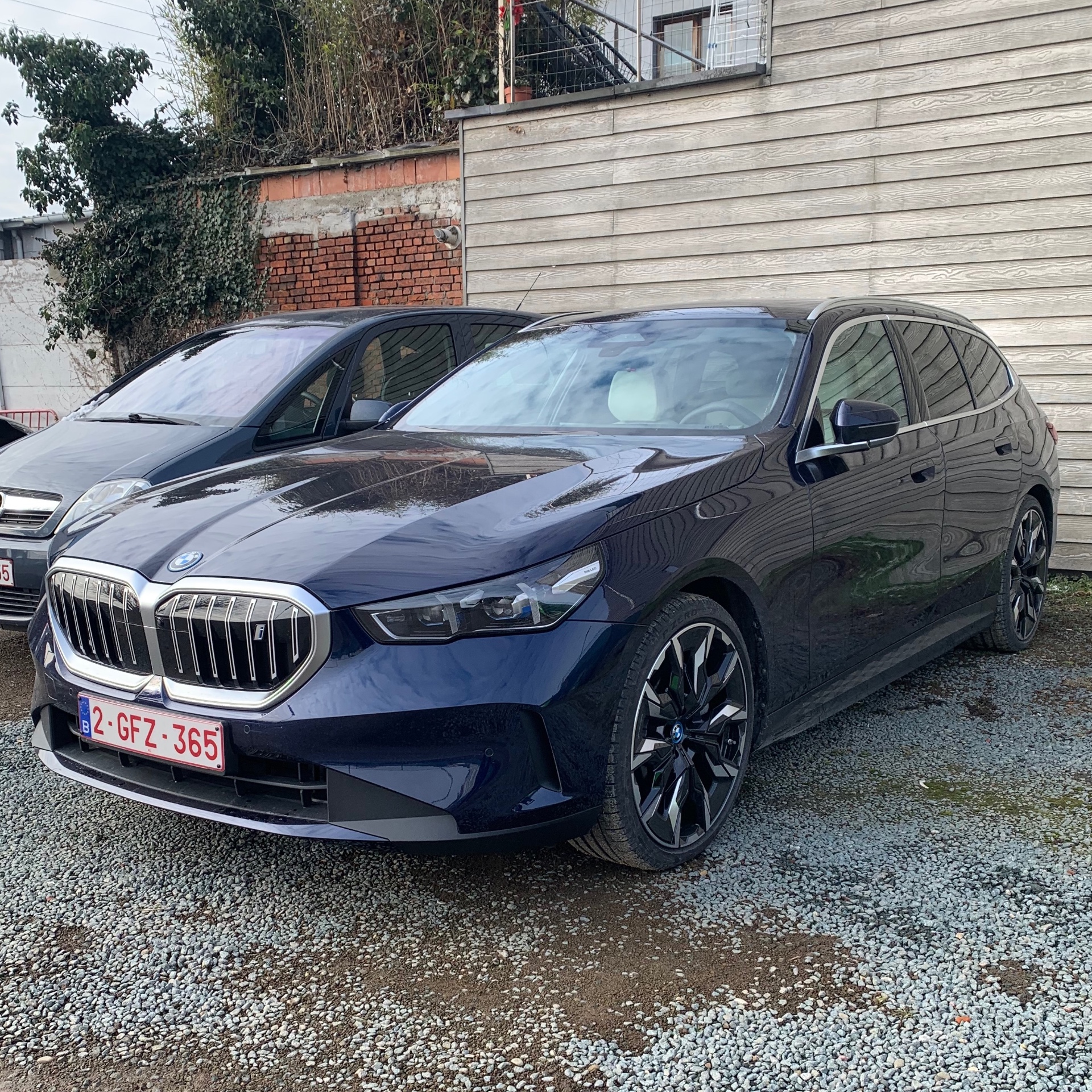 BMW i5 Touring G61
