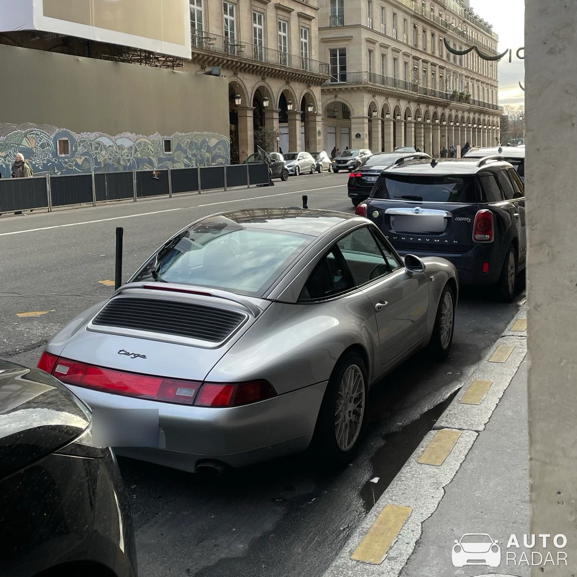 Porsche 993 Targa spotted in Paris, France