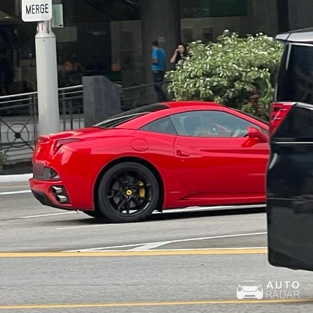 Ferrari California spotted in Singapore, Singapore