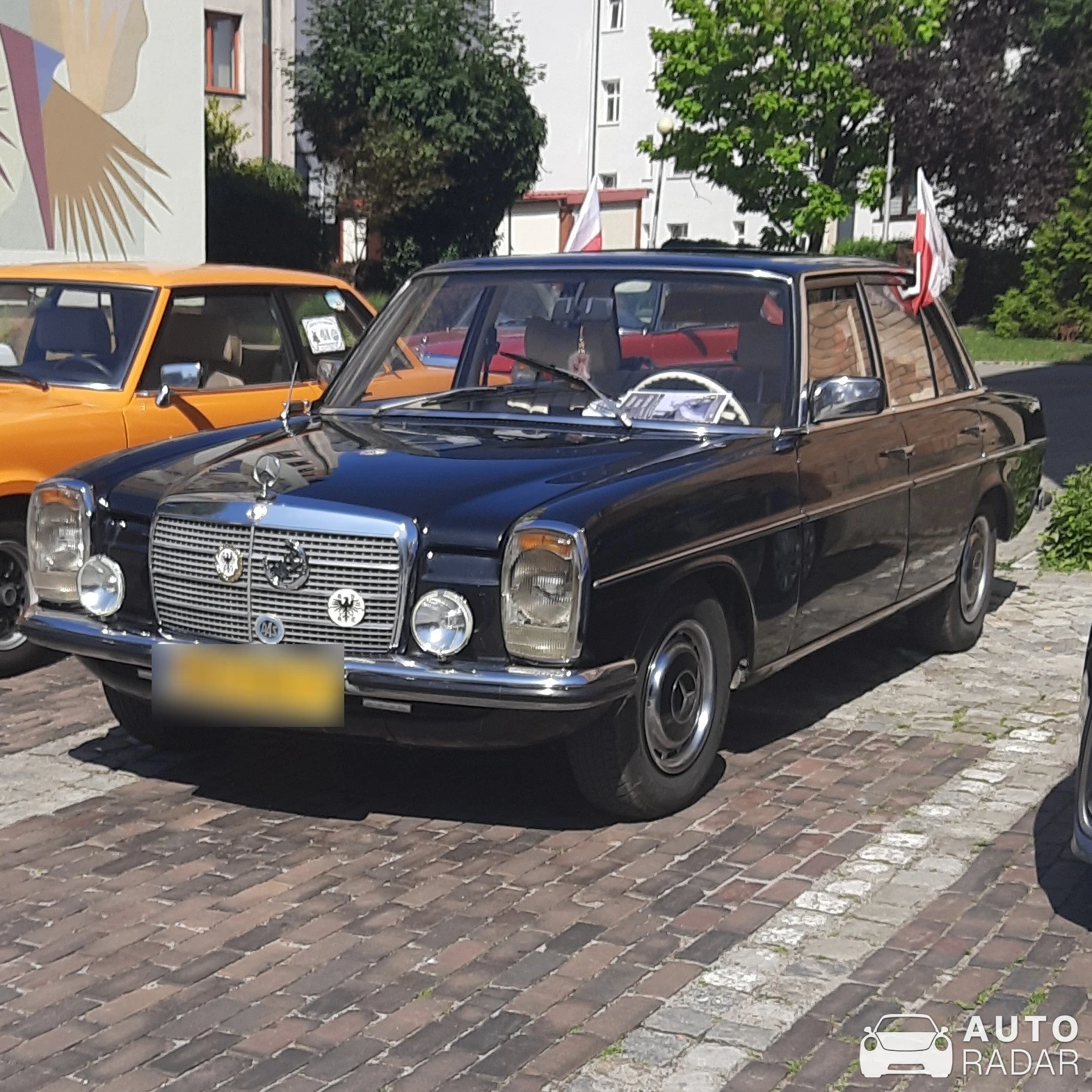 Mercedes-Benz 280 W115 spotted in Bielsko-Biała