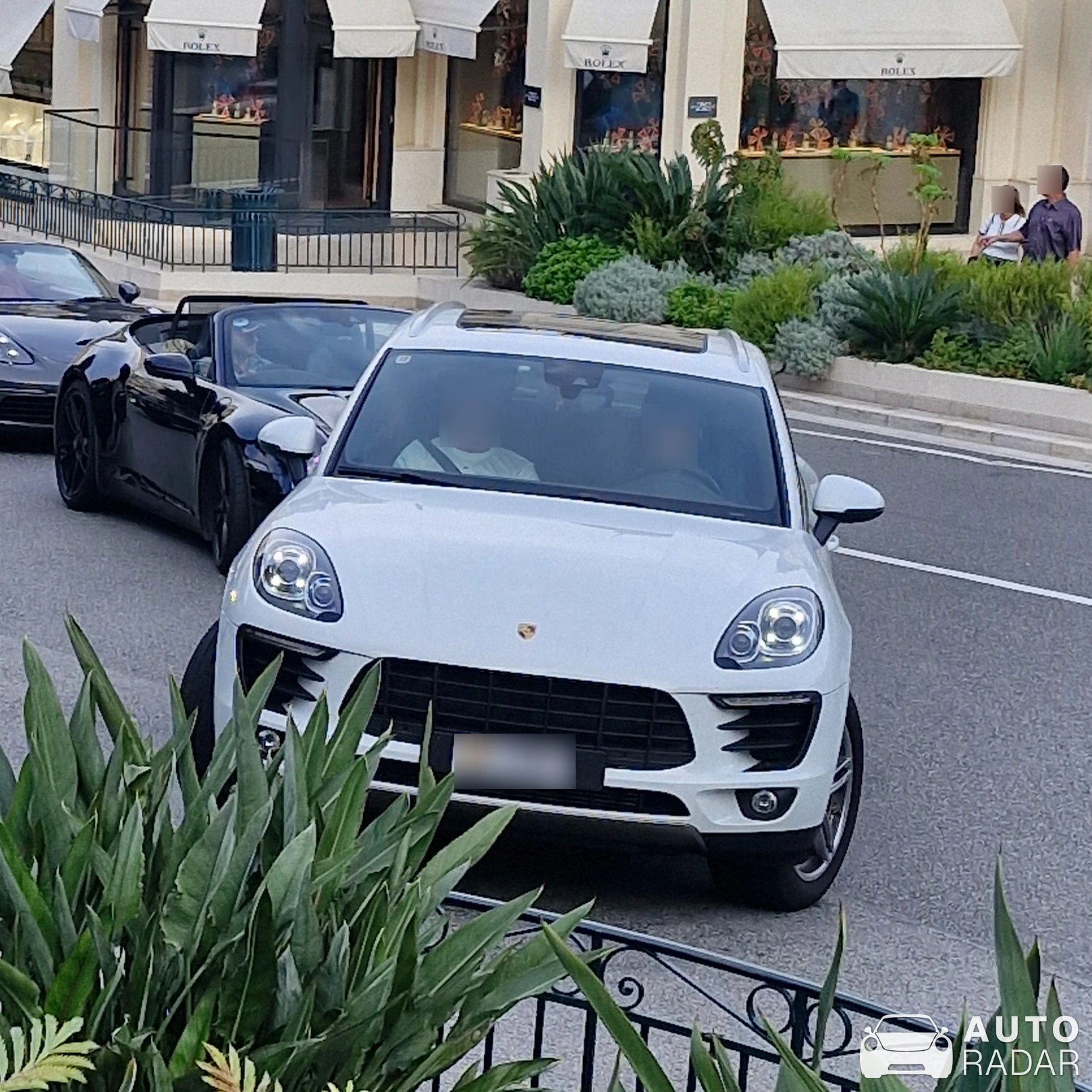 Porsche Macan Turbo spotted in Città metropolitana di Messina, Italy