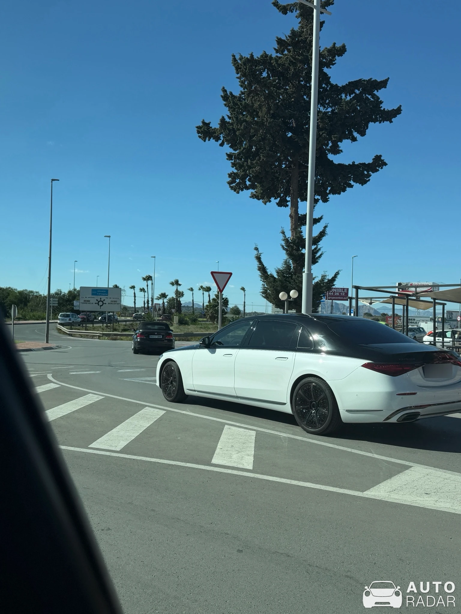 Mercedes-Benz V-Klasse Maybach Kit spotted in Ciudad Quesada