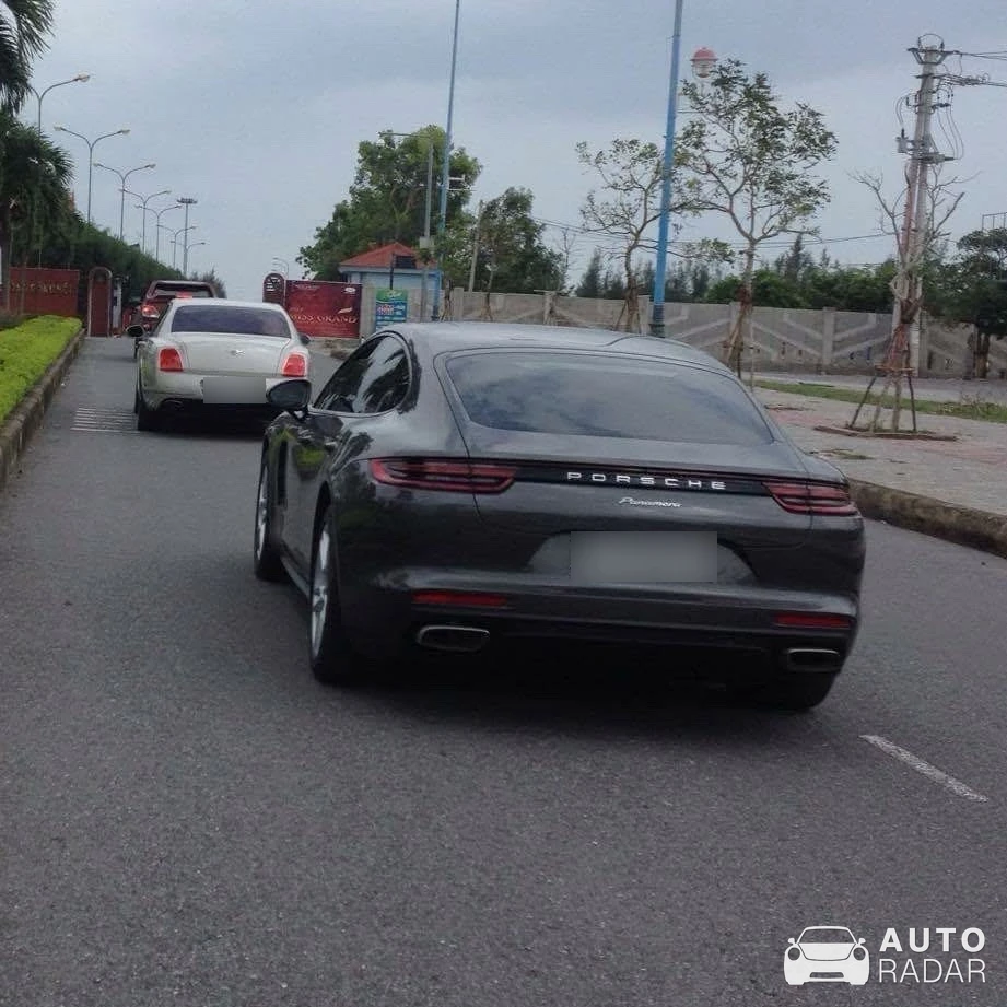 Porsche 971 Panamera spotted in Đồng Hới