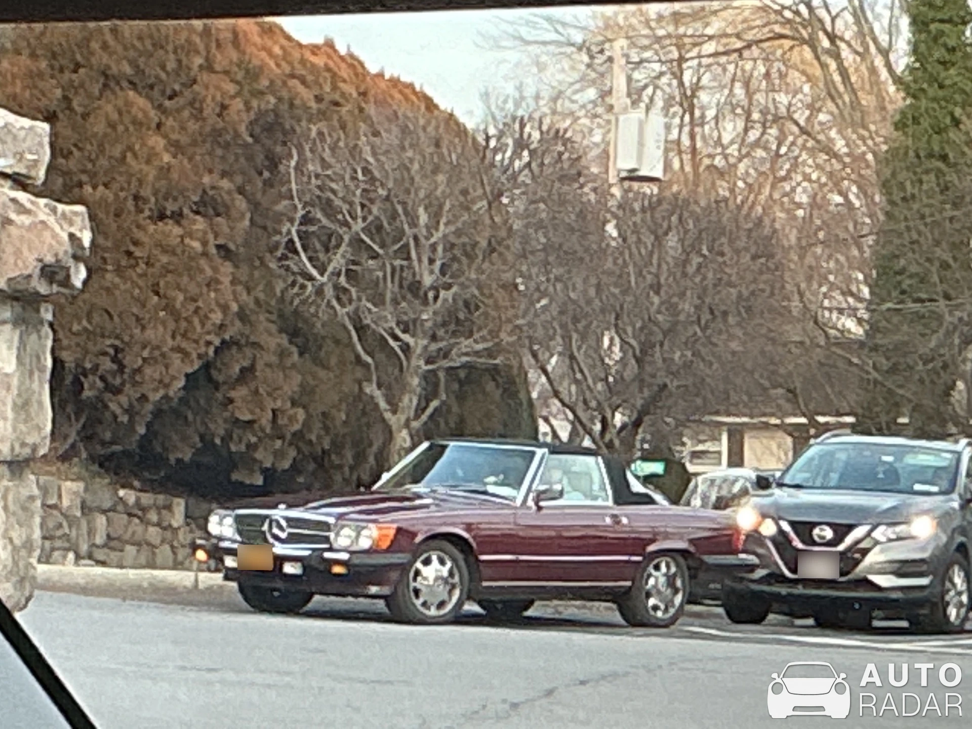 Mercedes-Benz 450 SL R107 spotted in Greenwich