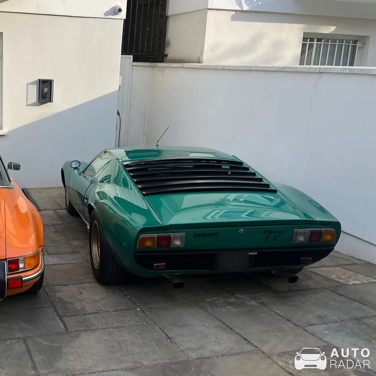 Lamborghini Miura P400 SV spotted in London