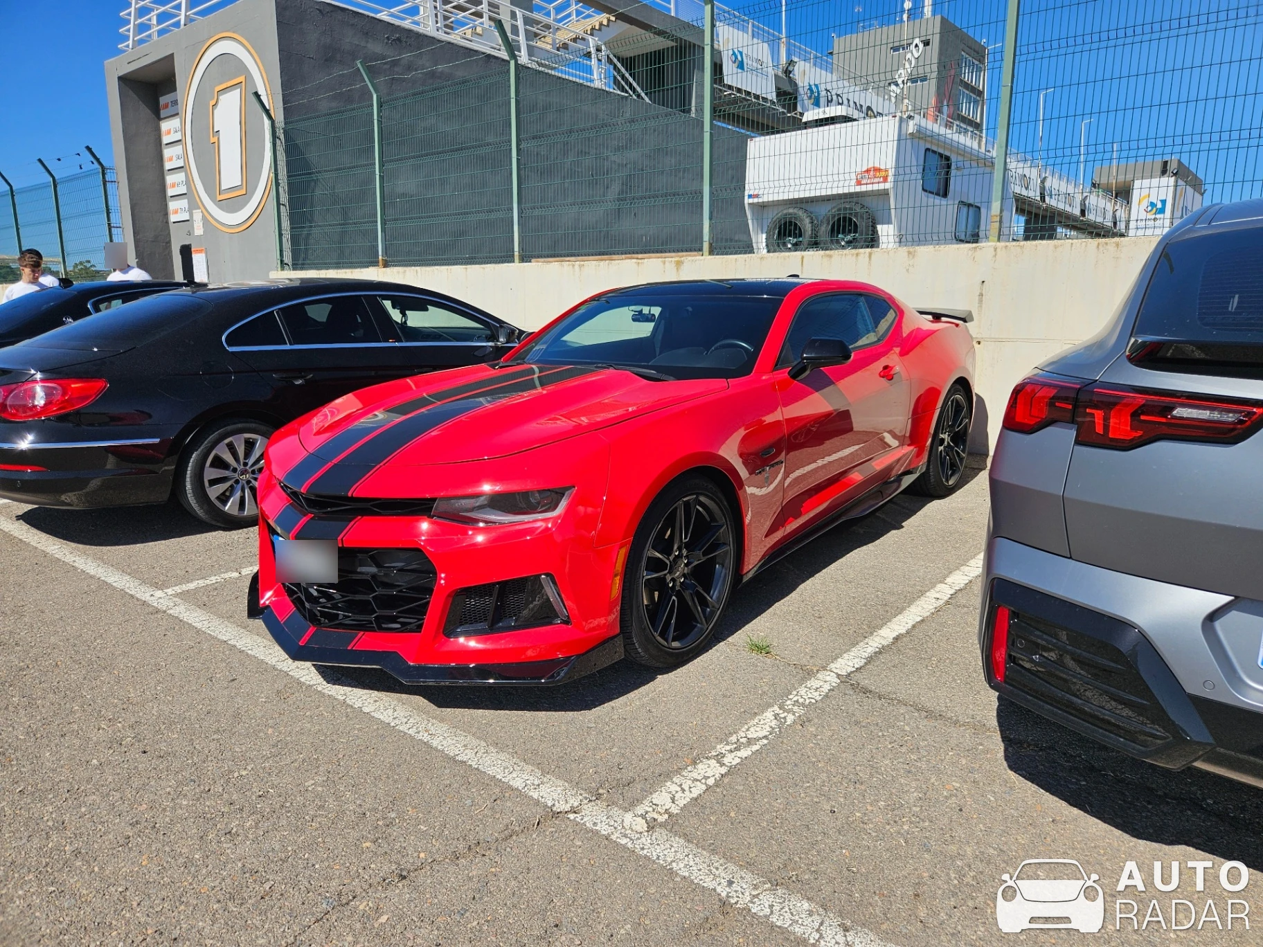 Chevrolet Camaro SS spotted in Valencia, Spain