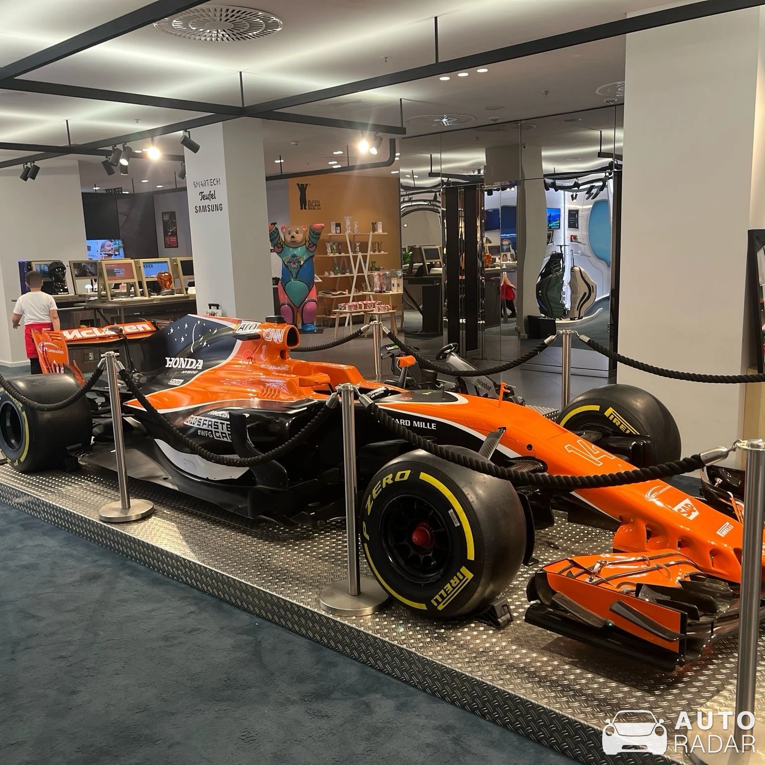 McLaren MCL32 spotted in Berlin