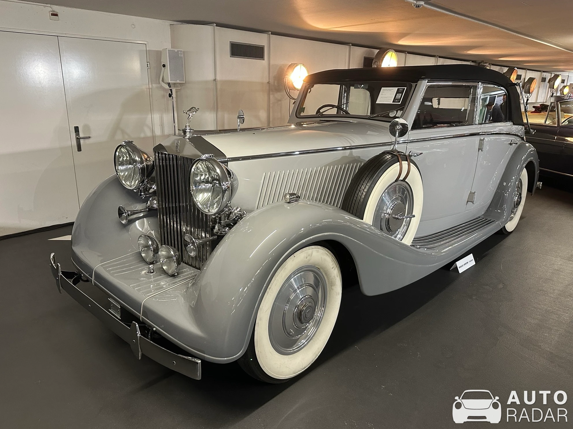 Rolls-Royce Phantom III spotted in Zürich