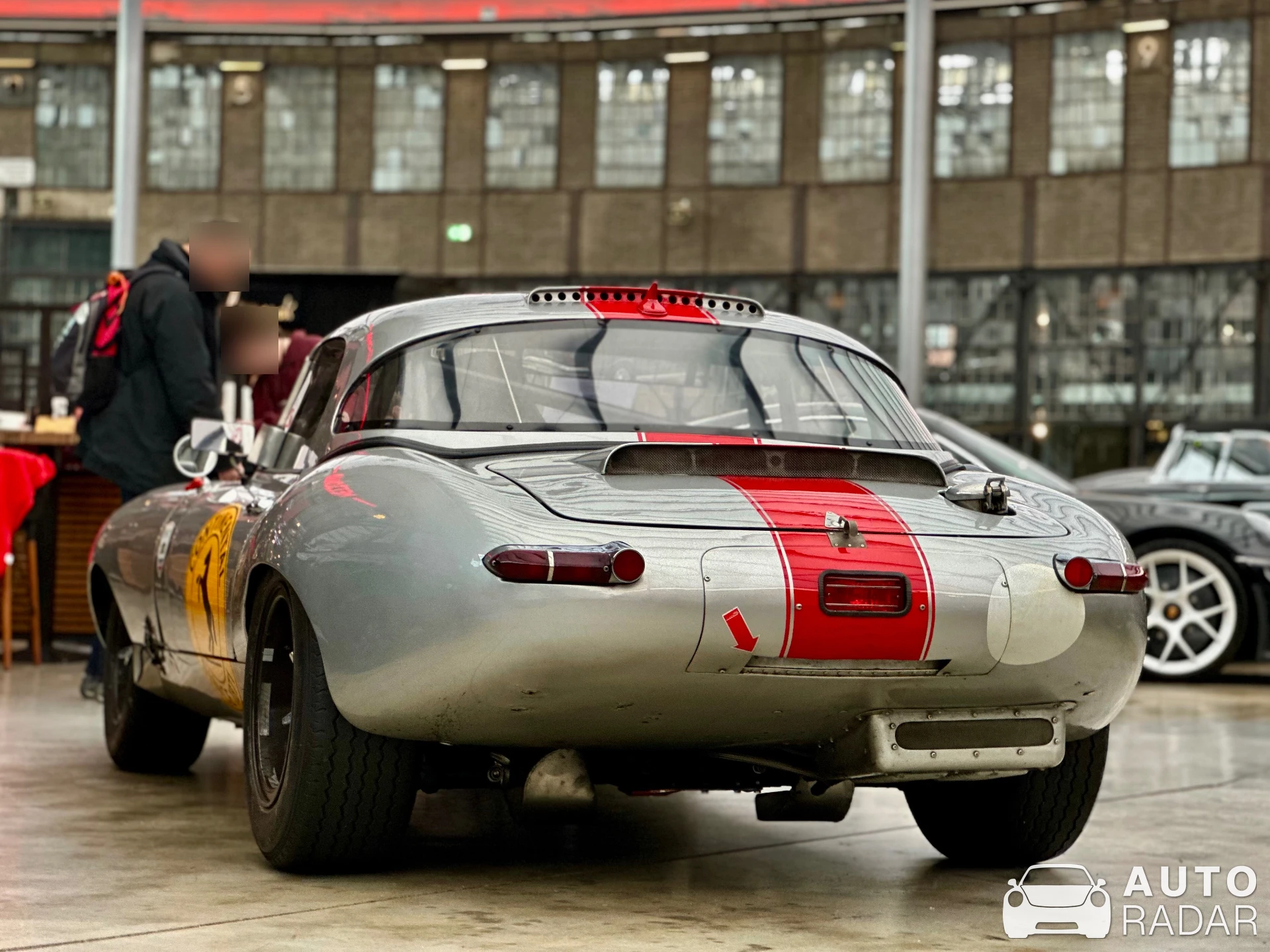 Jaguar E-Type Lightweight Kit Car spotted in Düsseldorf