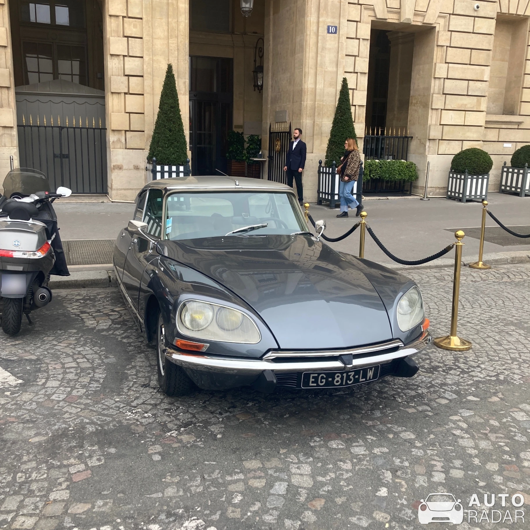 Citroën DS spotted in Paris, France