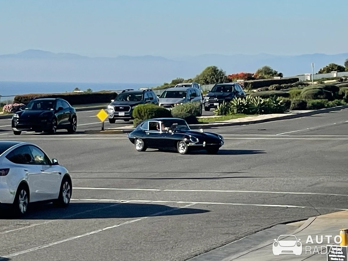Jaguar E-Type spotted in Rancho Palos Verdes, United States