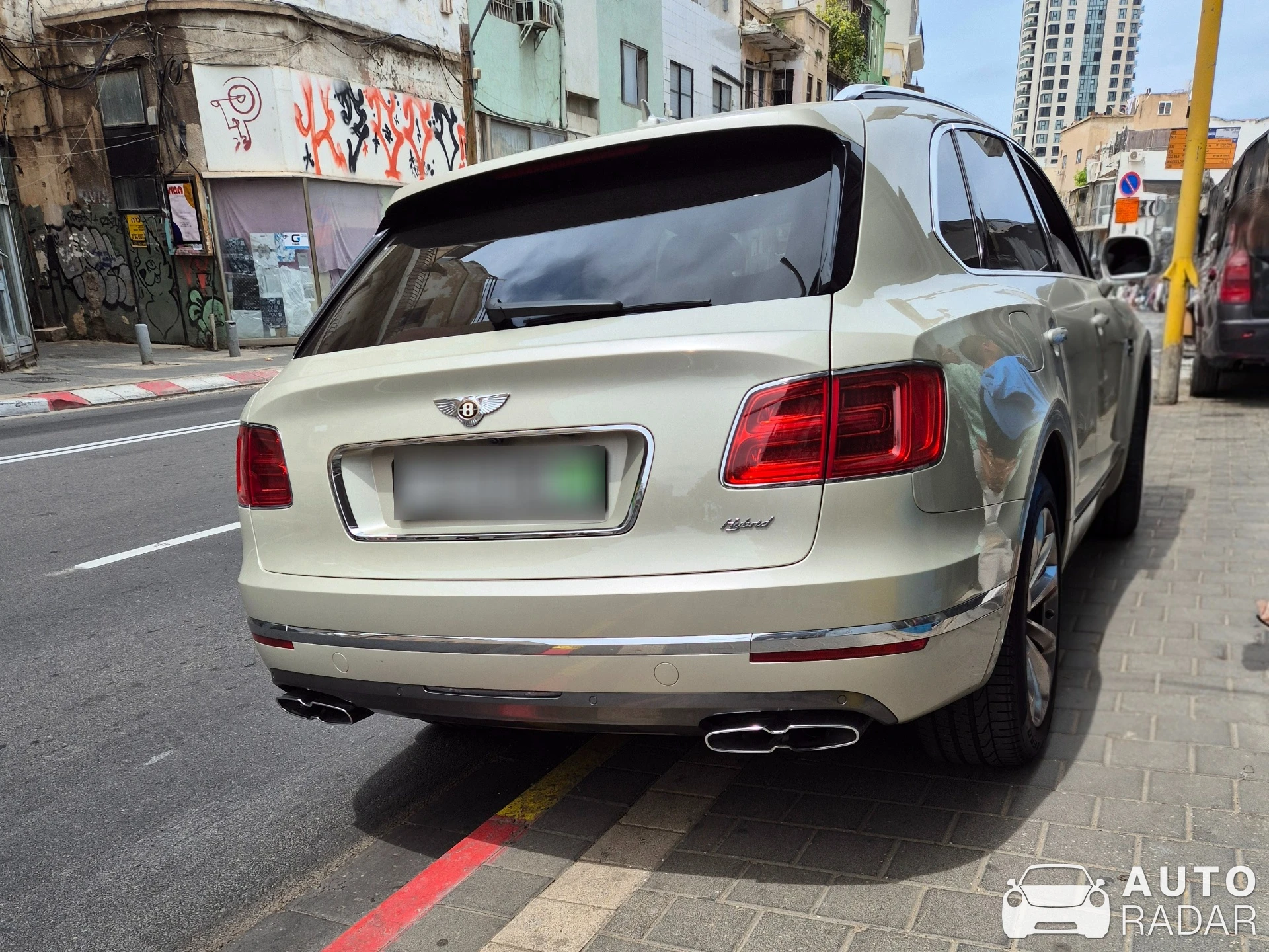 Bentley Bentayga Hybrid spotted in Tel Aviv-Yafo