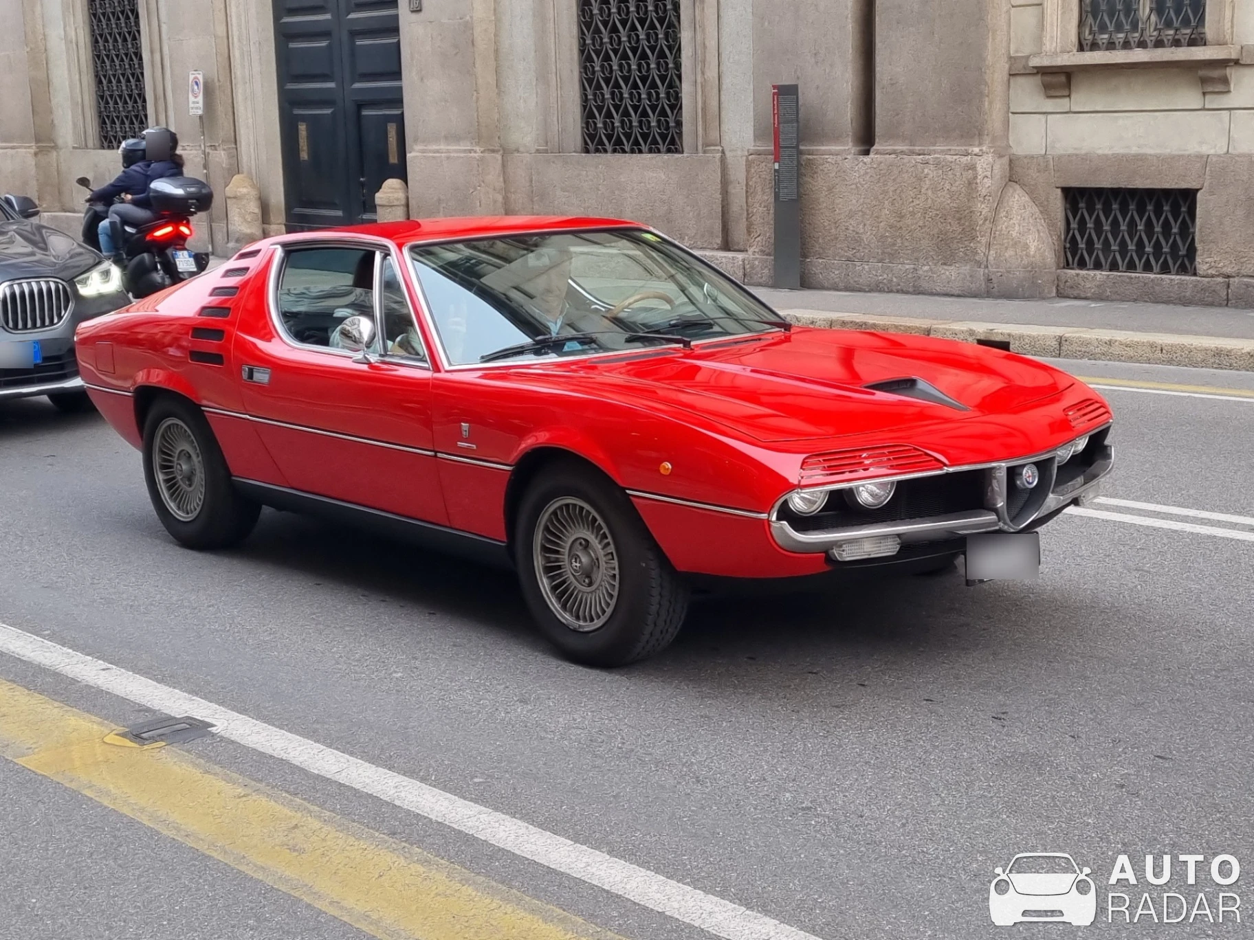 Alfa Romeo Montreal spotted in Milano, Italia