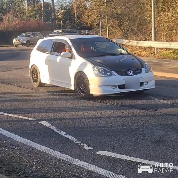 Honda Civic Type-R 2003 spotted in Alderley Edge, United Kingdom