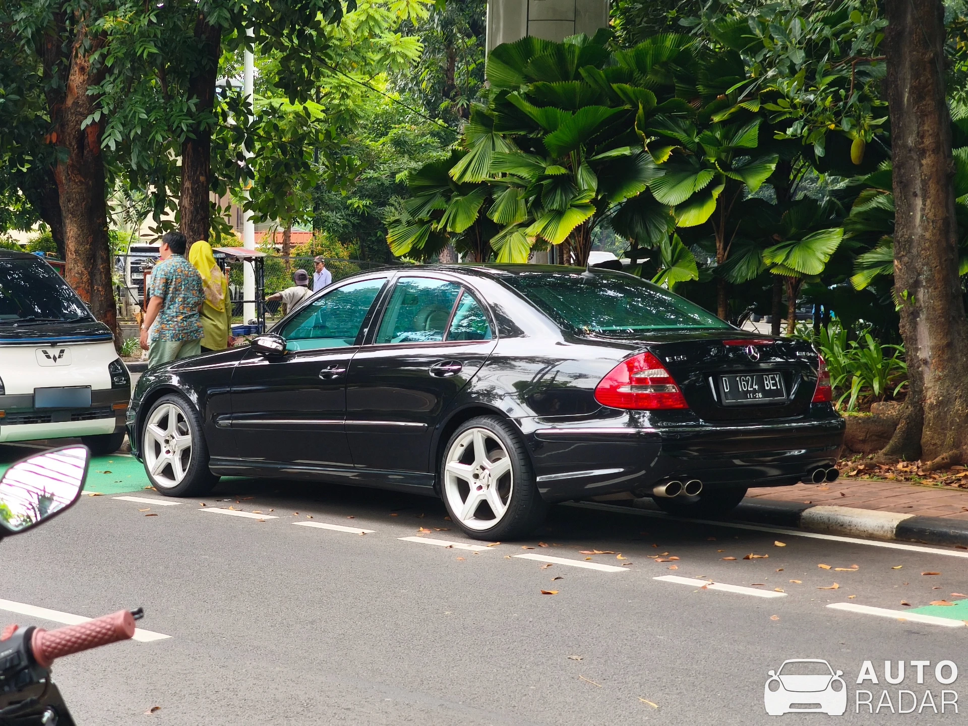 Mercedes-AMG E 55 W210 spotted in Jakarta, Indonesia