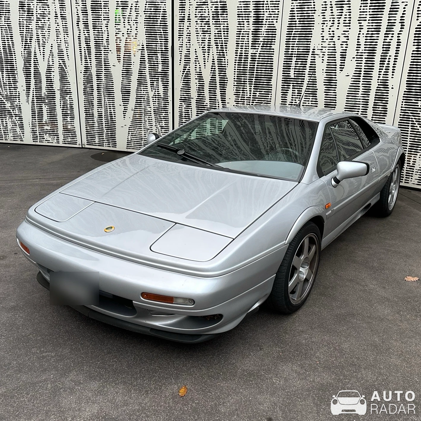 Lotus Esprit V8 GT spotted in Zürich